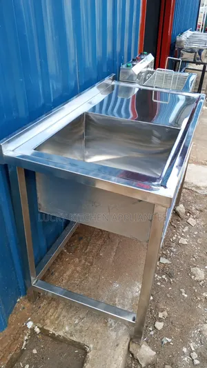 Single Bowl Stainless Steel Washing Sink.