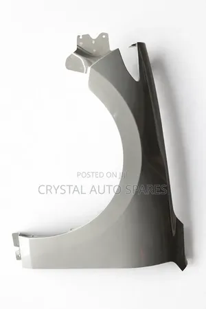 Axela 2018 Wing/Fender