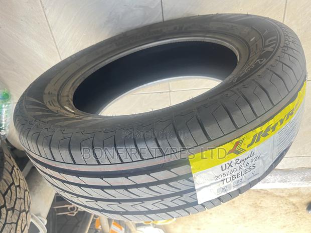 205/60r16 Jk - thumbnail 2