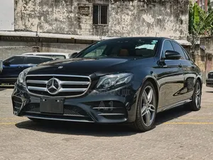Mercedes-Benz E200 2018 Black