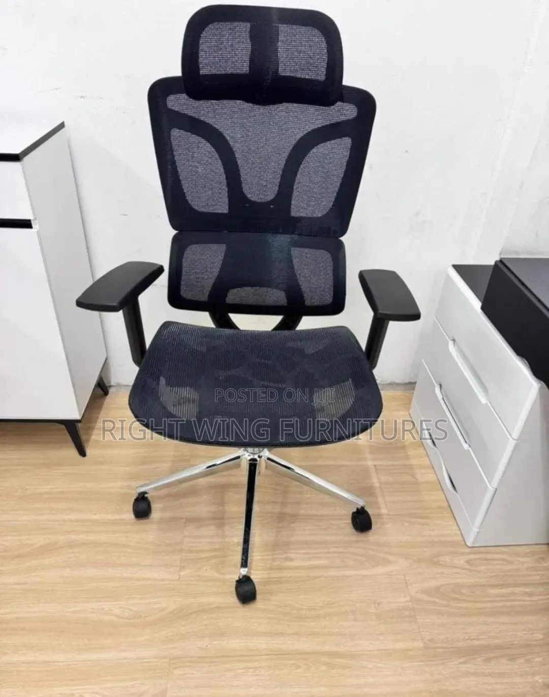 Office Furniture :Orthopedic Office Chair