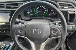 Honda Fit Shuttle 1.5 Hybrid 2WD 2019 Black