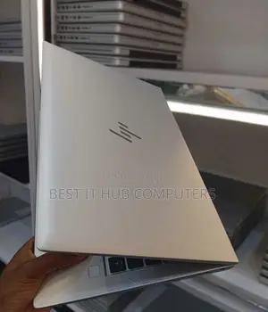 Laptop HP EliteBook 830 G8 16GB Intel Core i7 SSD 512GB