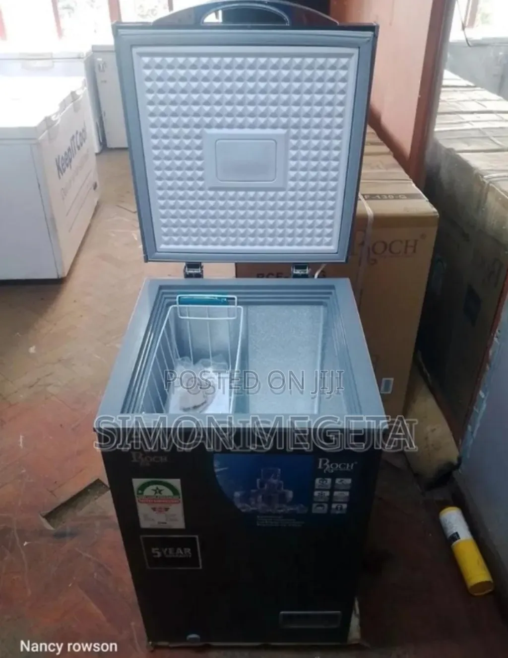 Colour Black New Ailyons 101l Freezer