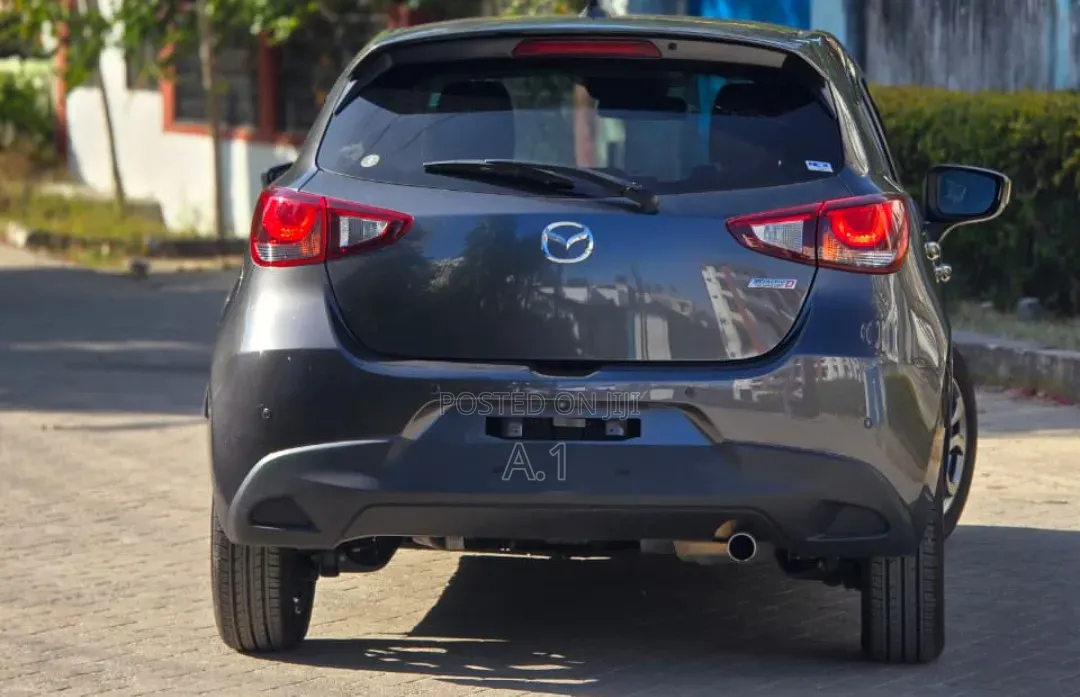 Mazda Demio 2019 Gray