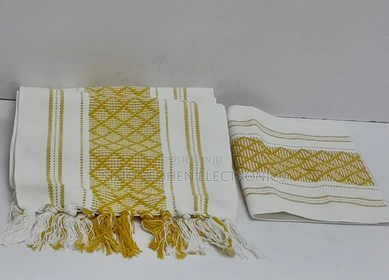 Braided Woven Textured Table Runner With Tassels + 6pcs Mats