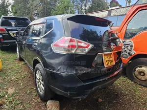Nissan X-Trail 2.0 Petrol AWD 2015 Black