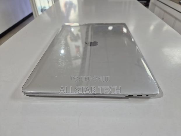 Laptop Apple MacBook Pro 2019 16GB Intel Core i9 SSD 512GB - thumbnail 3
