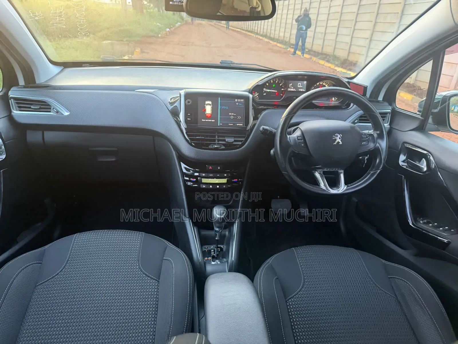 Peugeot 208 2018 White