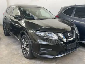 Nissan X-Trail 2.0 Petrol AWD 2019 Green