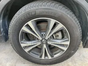 Nissan X-Trail 2.0 Petrol AWD 2019 Green