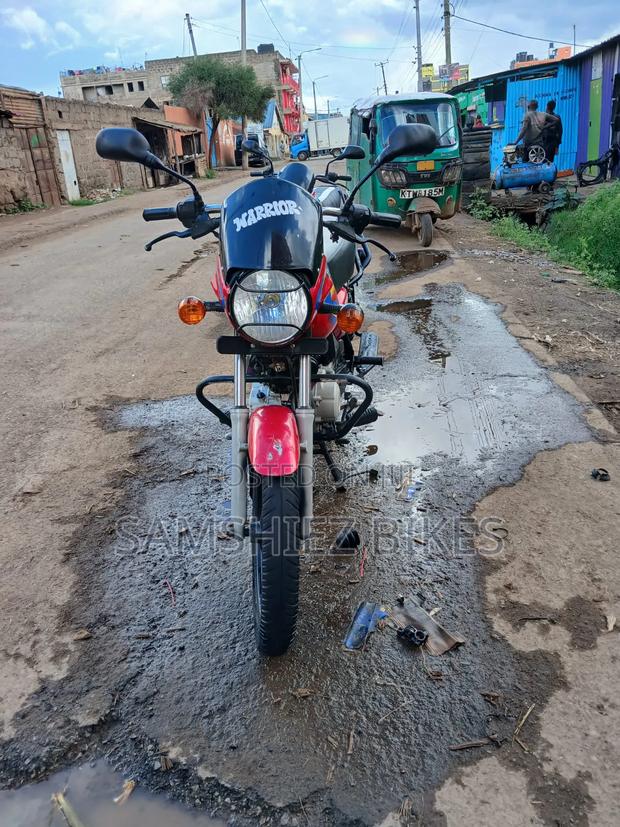 Bajaj Boxer 150 UG 2026 Red - thumbnail 2