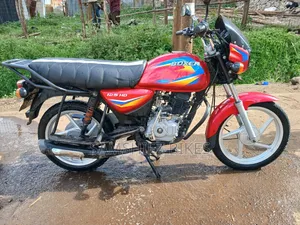 Bajaj Boxer 150 UG 2025 Red