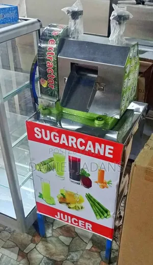 Brand New Affordable Quality/Sugarcane Juice Extractor Machine