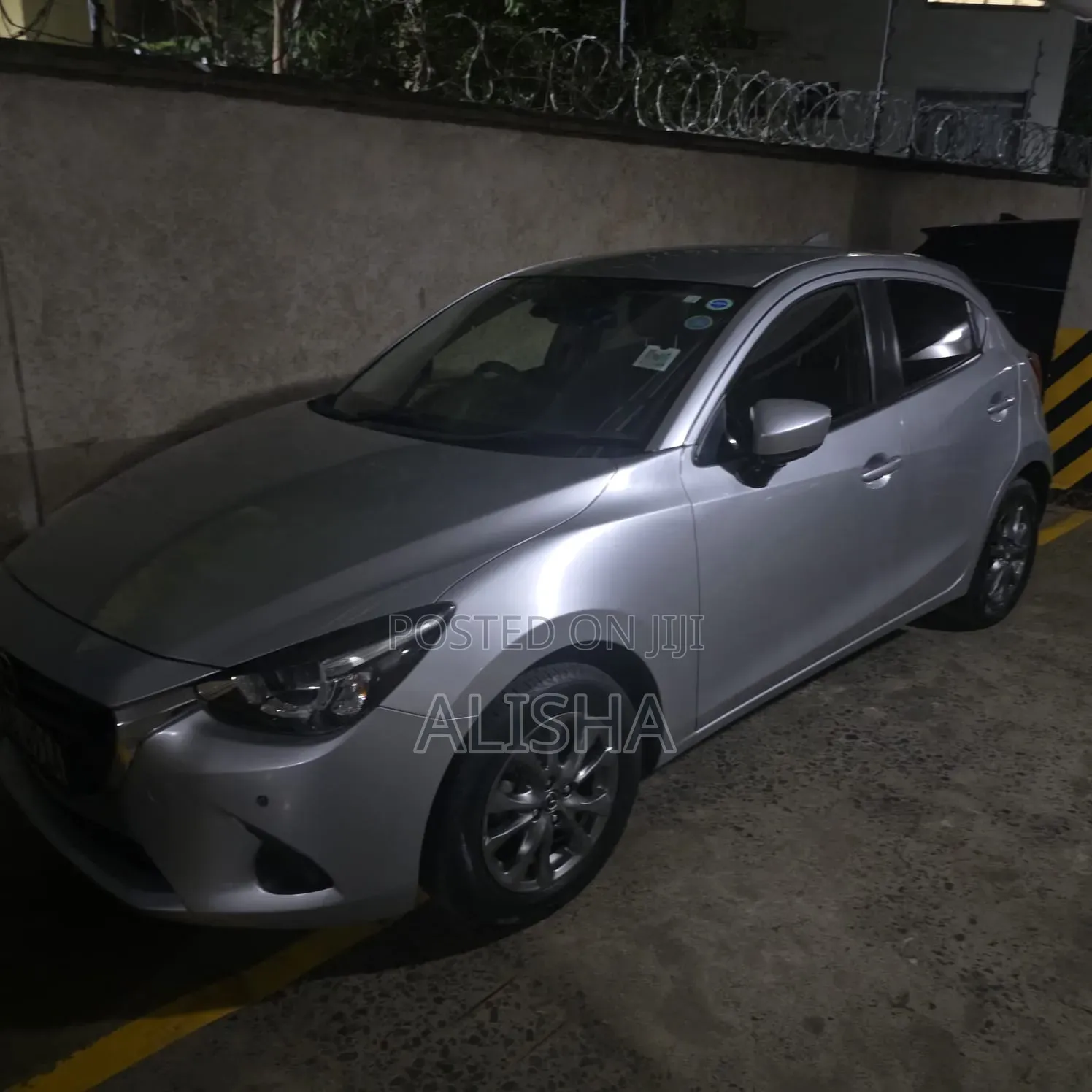 Mazda Demio 2018 Silver