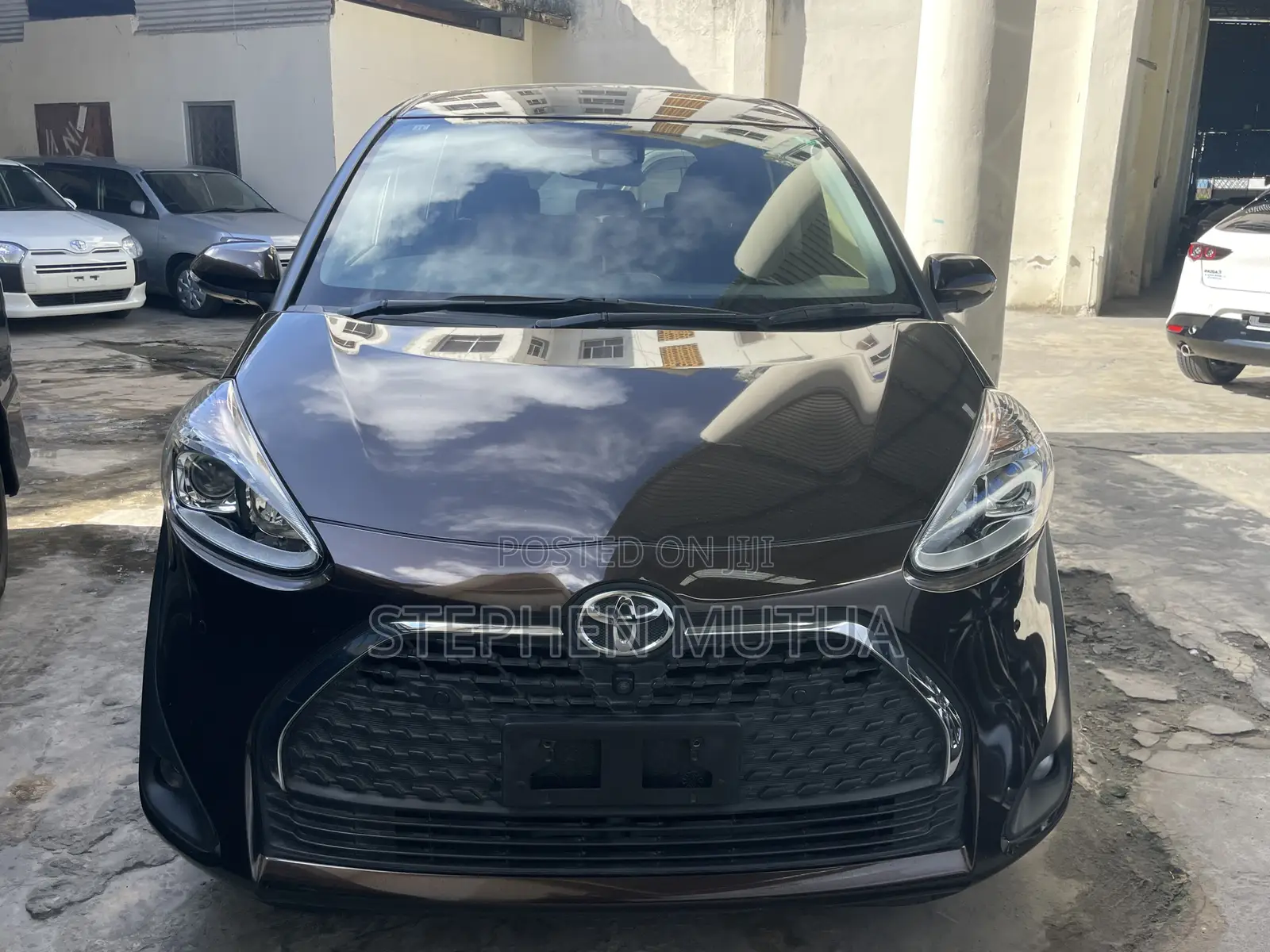 Toyota Sienta 1.5 FWD 2019 Brown