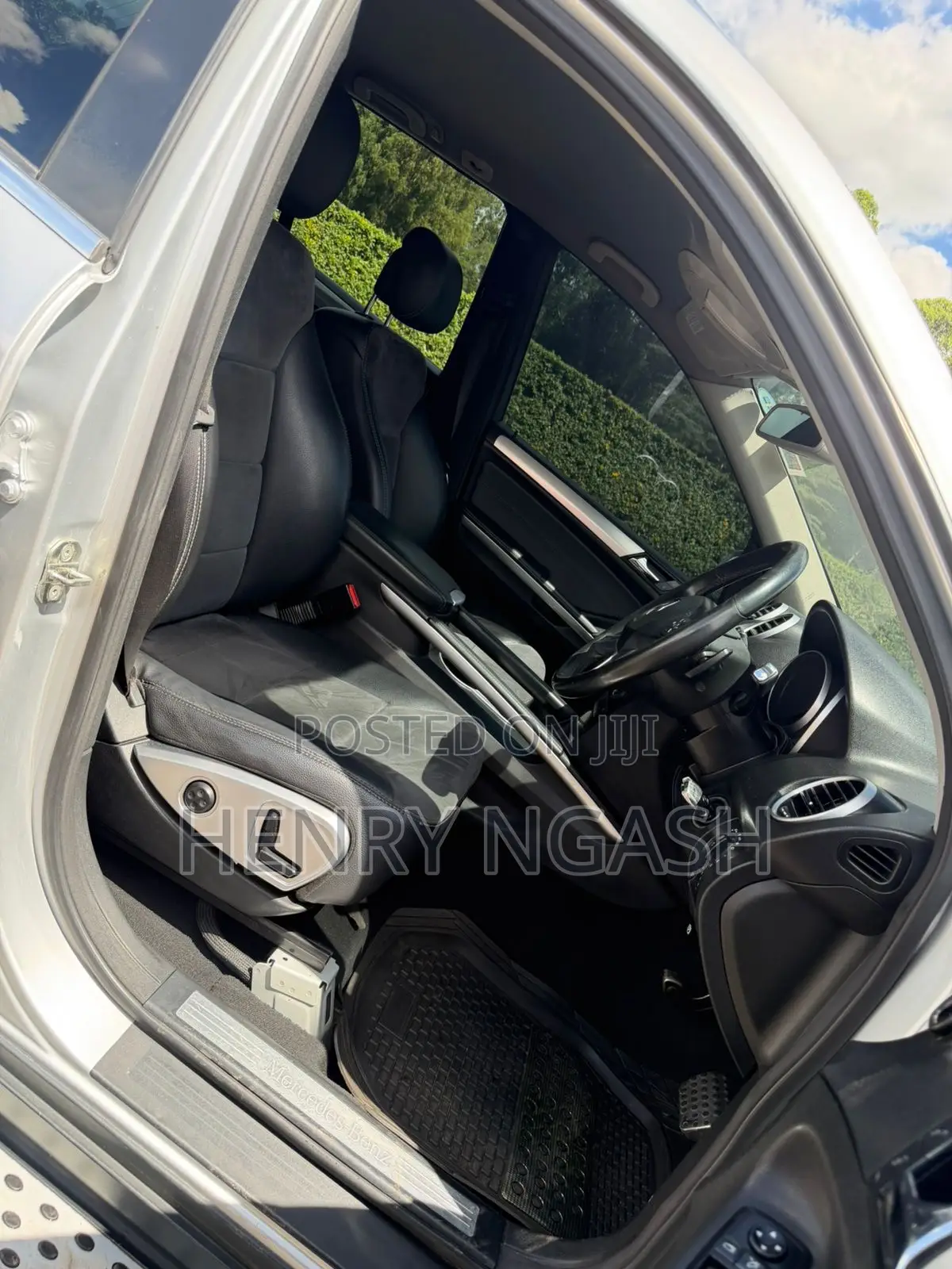 Mercedes-Benz M Class 2010 Silver