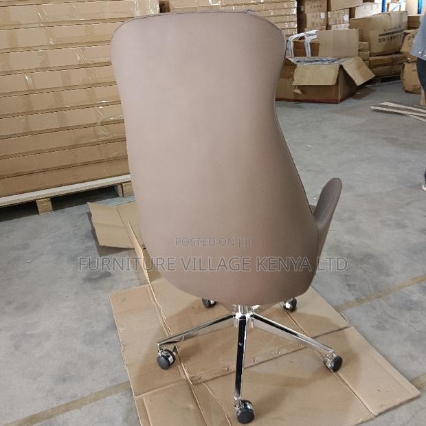 Executive Leather Swivel Desk Task Chair - thumbnail 6