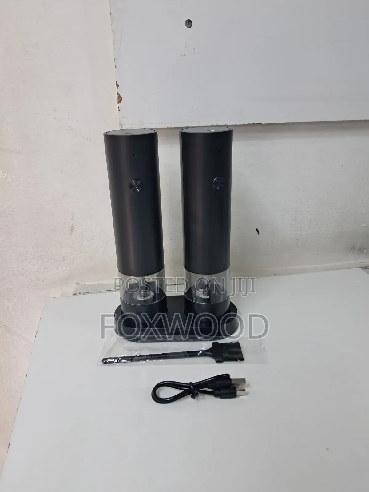 2 in 1 Electric Pepper Grinder or Salt Mill,
