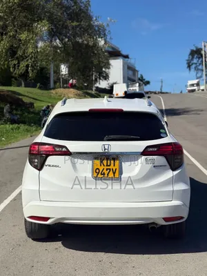 Honda Vezel 2018 White