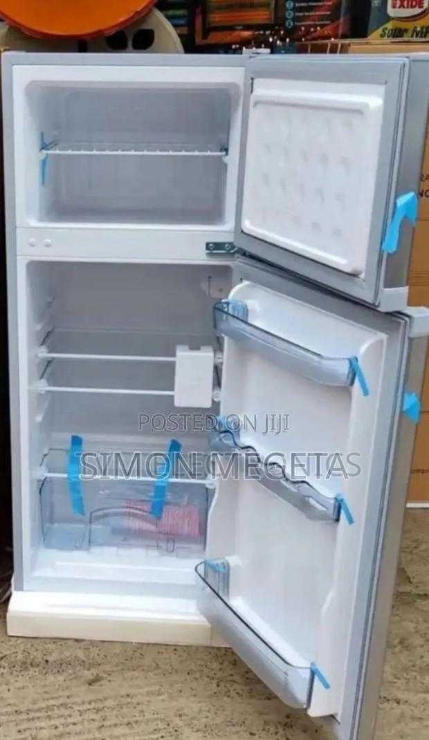 With 6shelves Vitron 128l Fridge