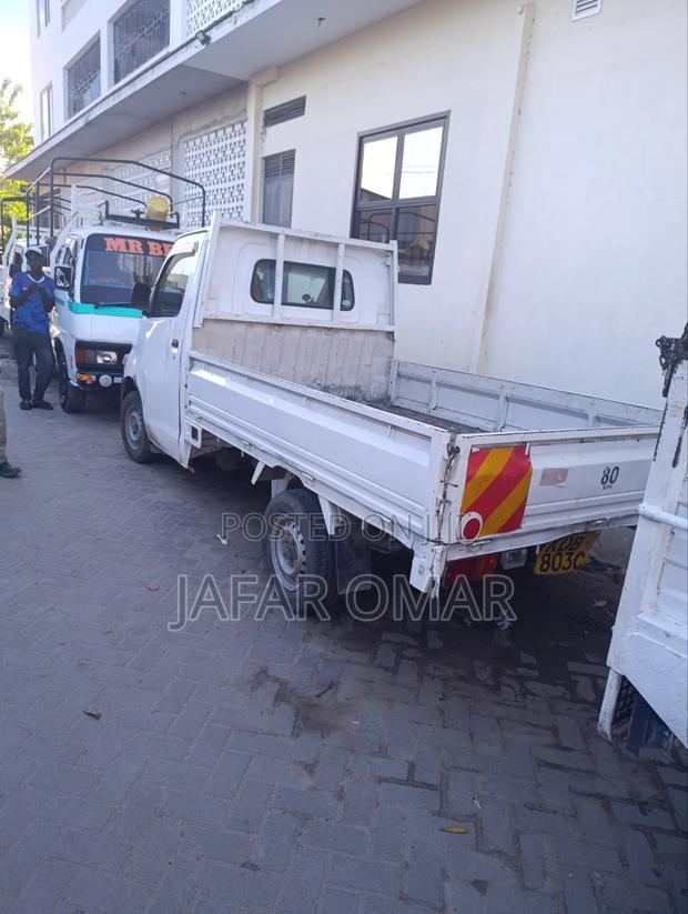 Selling Toyota Townace - thumbnail 2