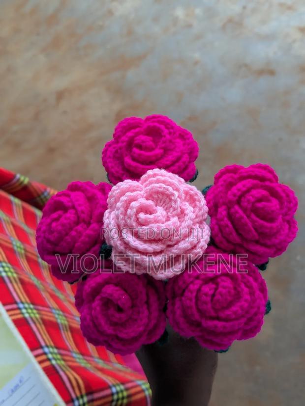 Crochet Roses Bouquet