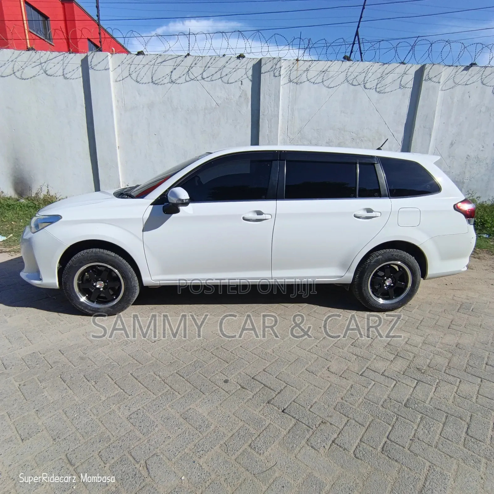 Toyota Corolla Fielder 1.5 Petrol AWD 2018 White