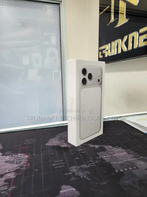 New Apple iPhone 17 Pro Max 512 GB Silver