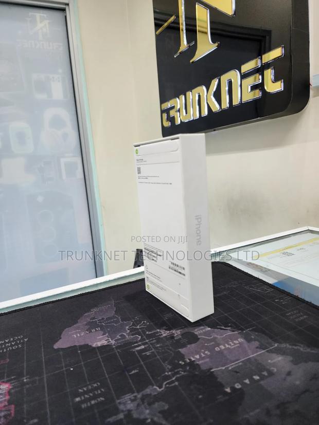 New Apple iPhone 17 Pro Max 512 GB Silver - thumbnail 3