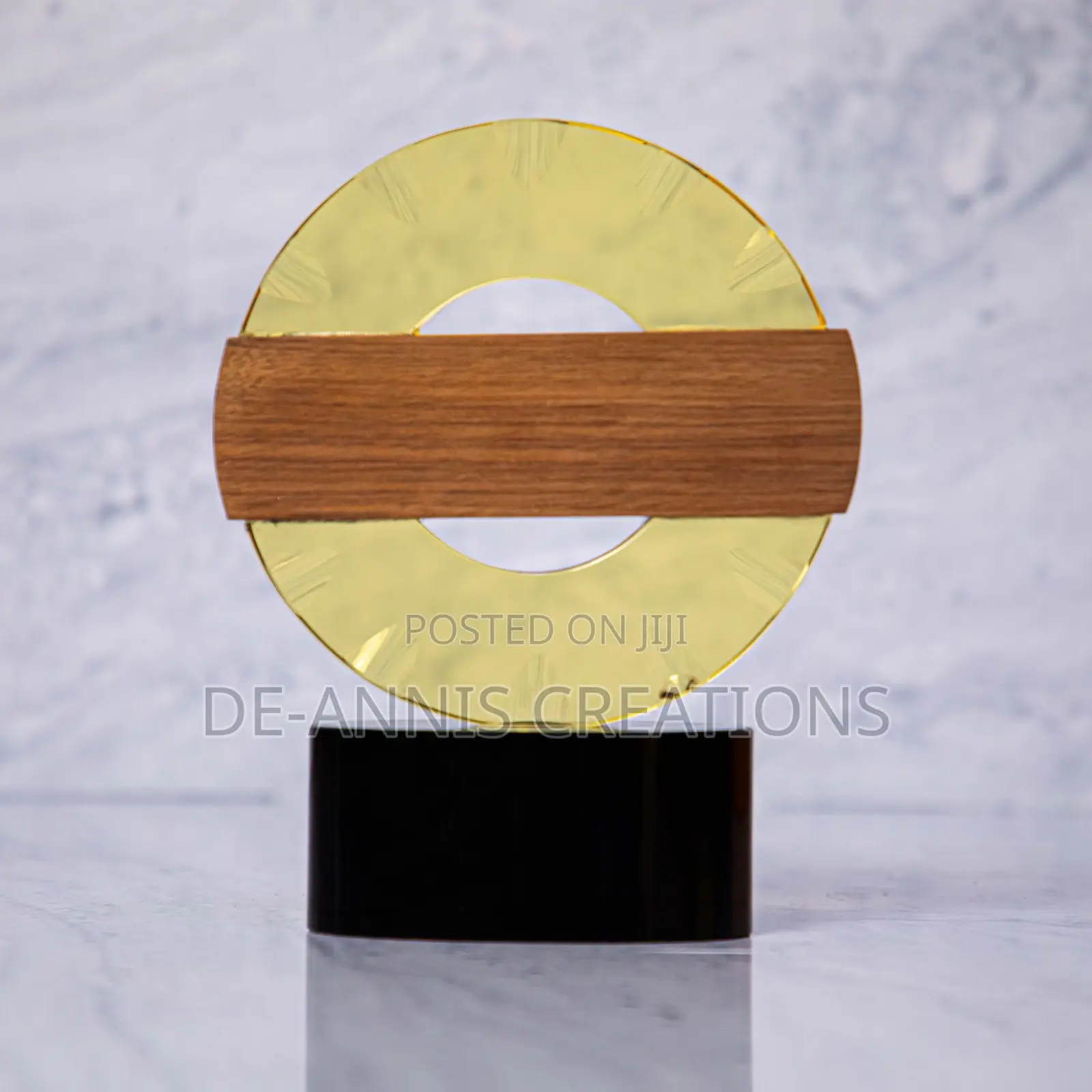 Premium Wood Crystal Curve