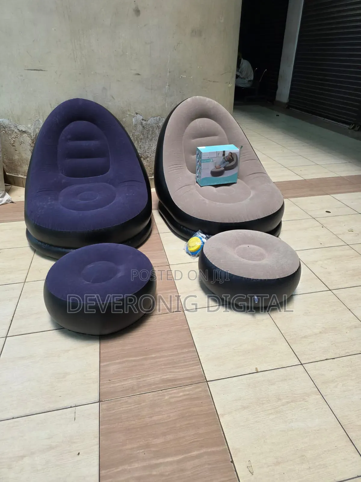 Inflatable Seat With Footrest