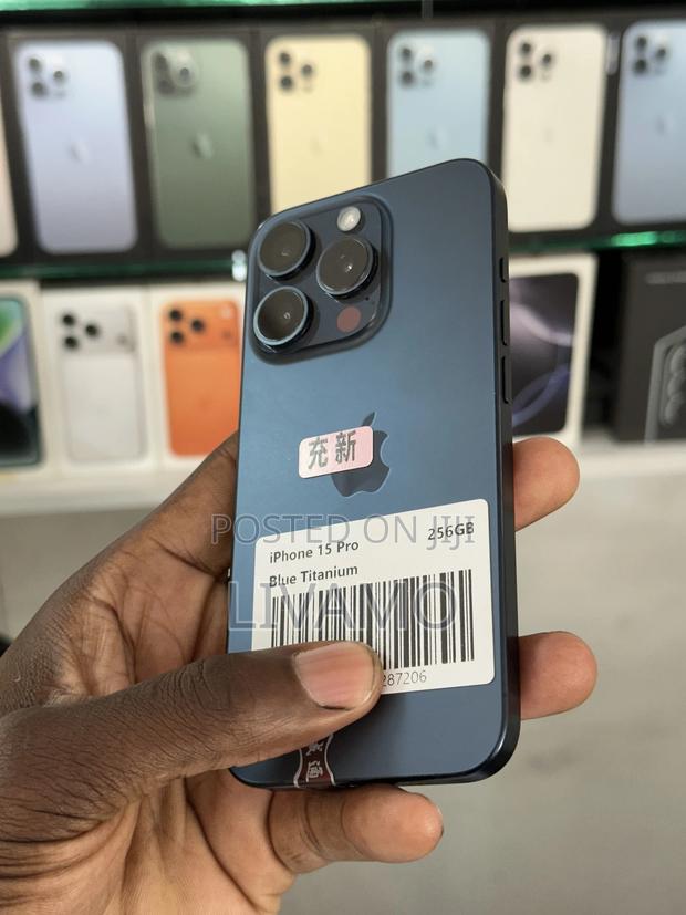 Apple iPhone 15 Pro 256 GB - thumbnail 3