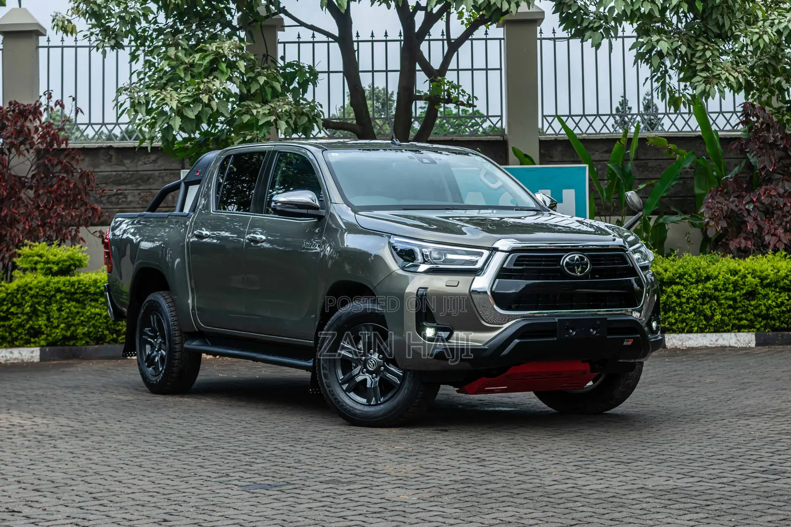 Toyota Hilux 2021 Brown