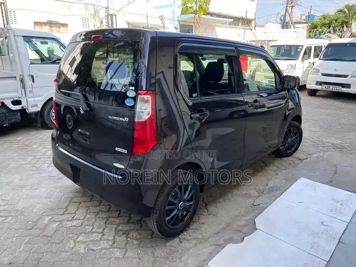 Suzuki Wagon R 2019 Maroon