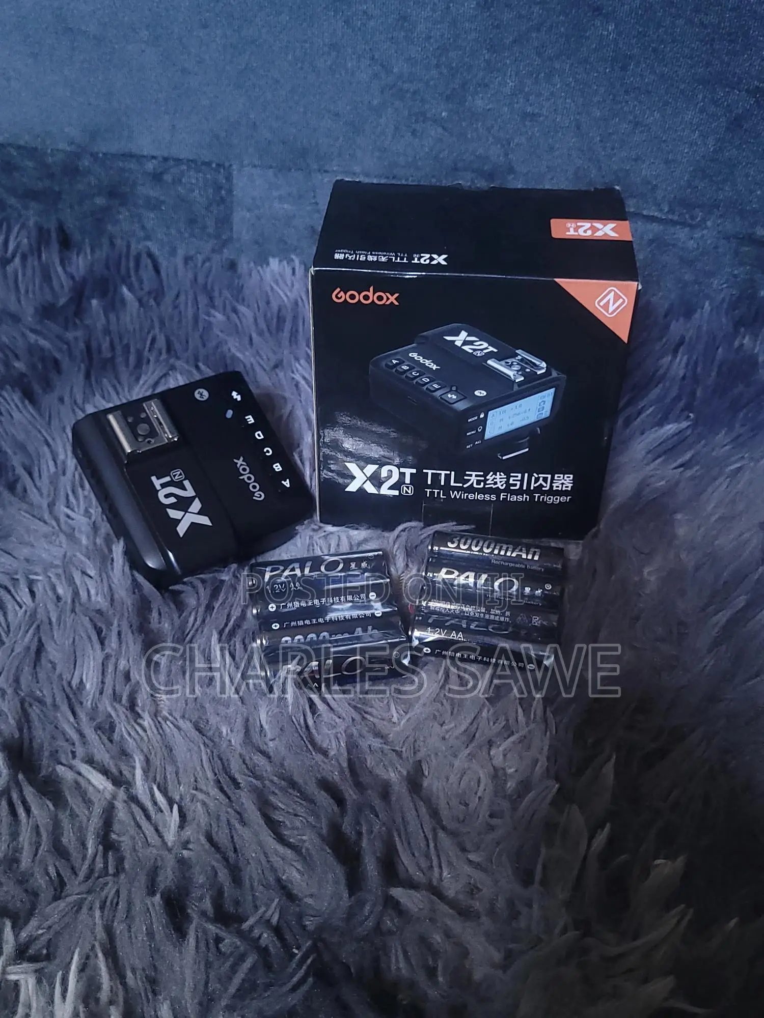 Nikon D5300 Kit + Godox X2t Trigger, Bag, Charger + Extras