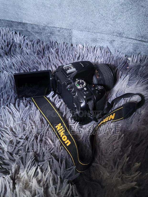 Nikon D5300 Kit + Godox X2t Trigger, Bag, Charger + Extras - thumbnail 5