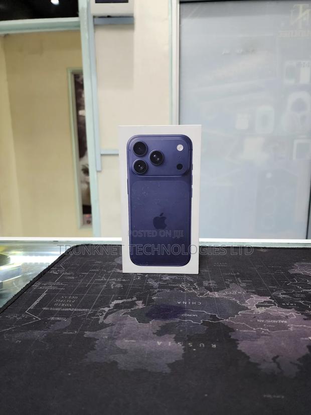 New Apple iPhone 17 Pro Max 512 GB Blue
