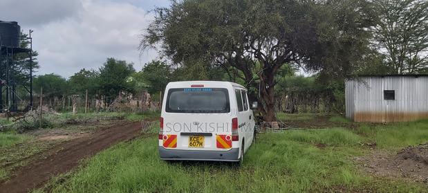 Toyota HiAce 2009 White - thumbnail 7
