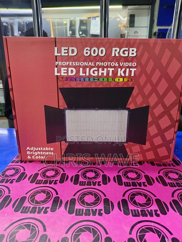 Professional Video Light Led 600 RGB - thumbnail 2