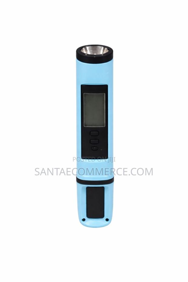 Portable Solar Powered Flashlight