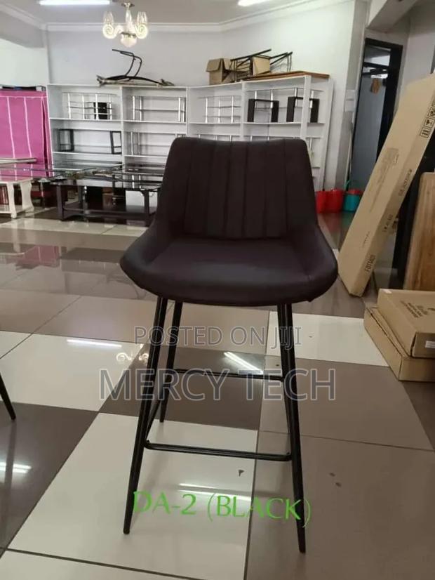 Da-2 Black Upholstered Bar Stool