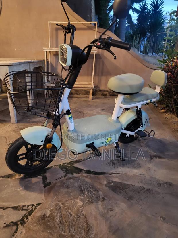 New Motorcycle 2026 Green - main view