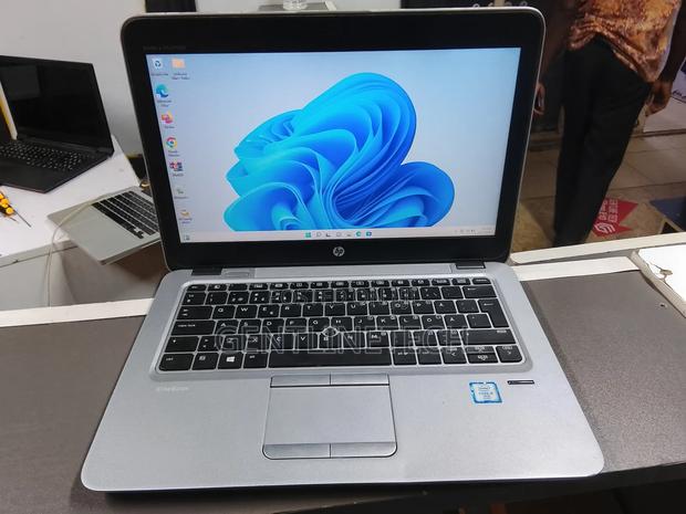 Laptop HP EliteBook 820 G3 8GB Intel Core i5 HDD+SSD 128GB - thumbnail 2