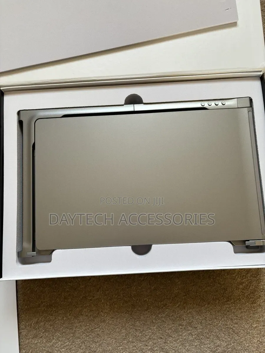 Portable 14" Triple Screen Laptop Monitor Extender 1080p.