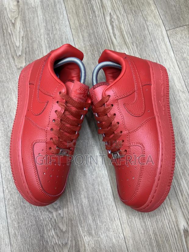 Nike Air Force 1 Low "Triple Red Sneakers - thumbnail 2