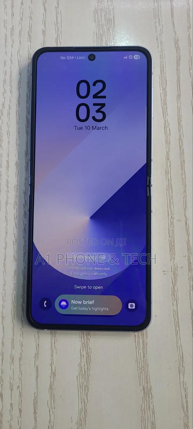 Samsung Galaxy Z Flip6 256 GB Blue - thumbnail 2