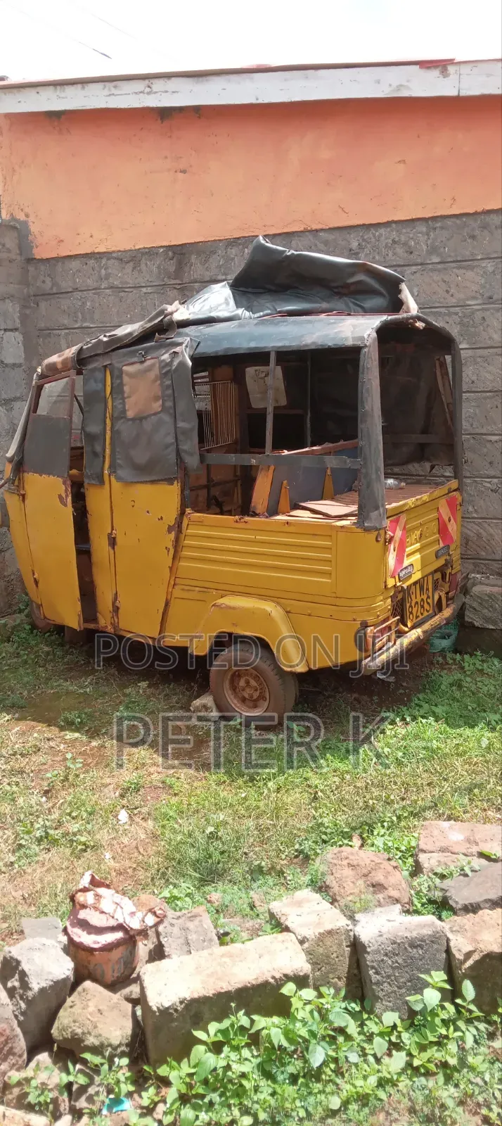 Piaggio 2019 Yellow