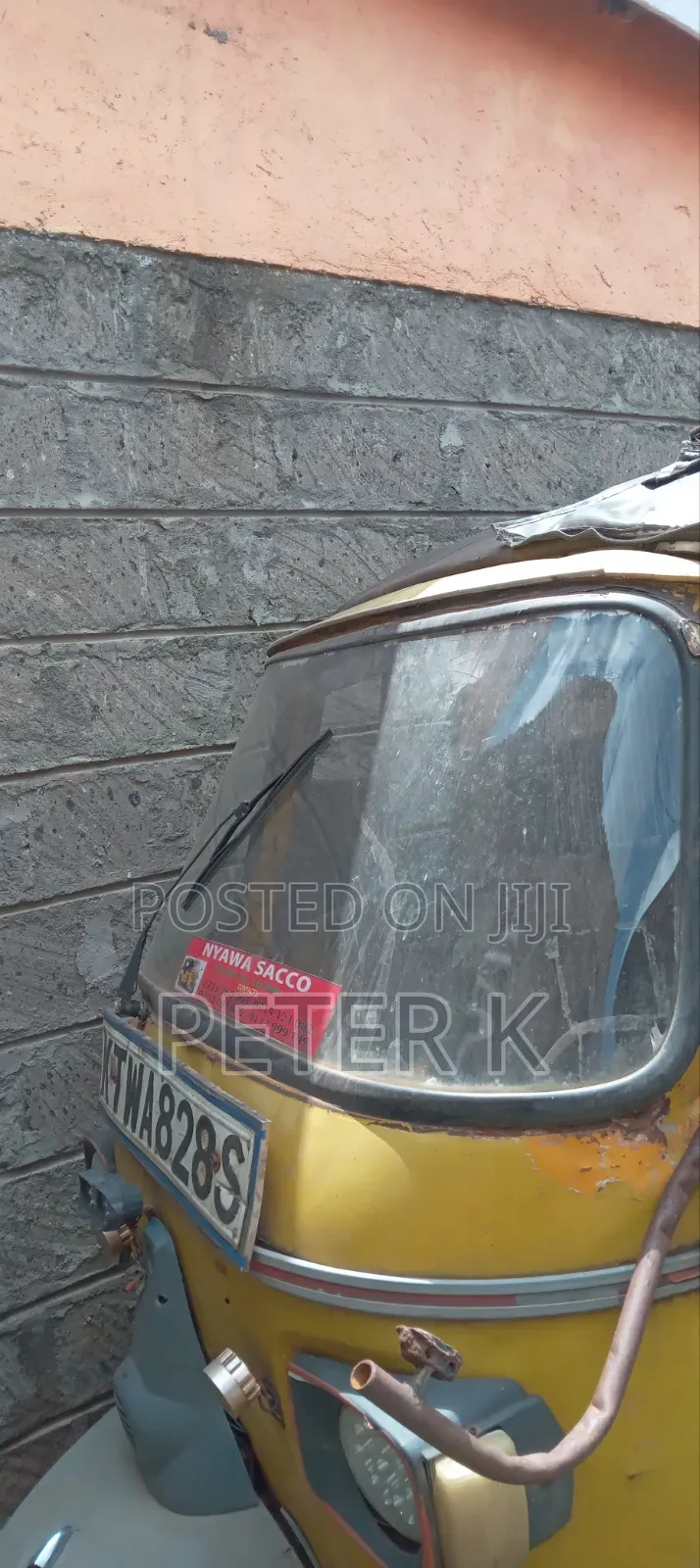 Piaggio 2019 Yellow