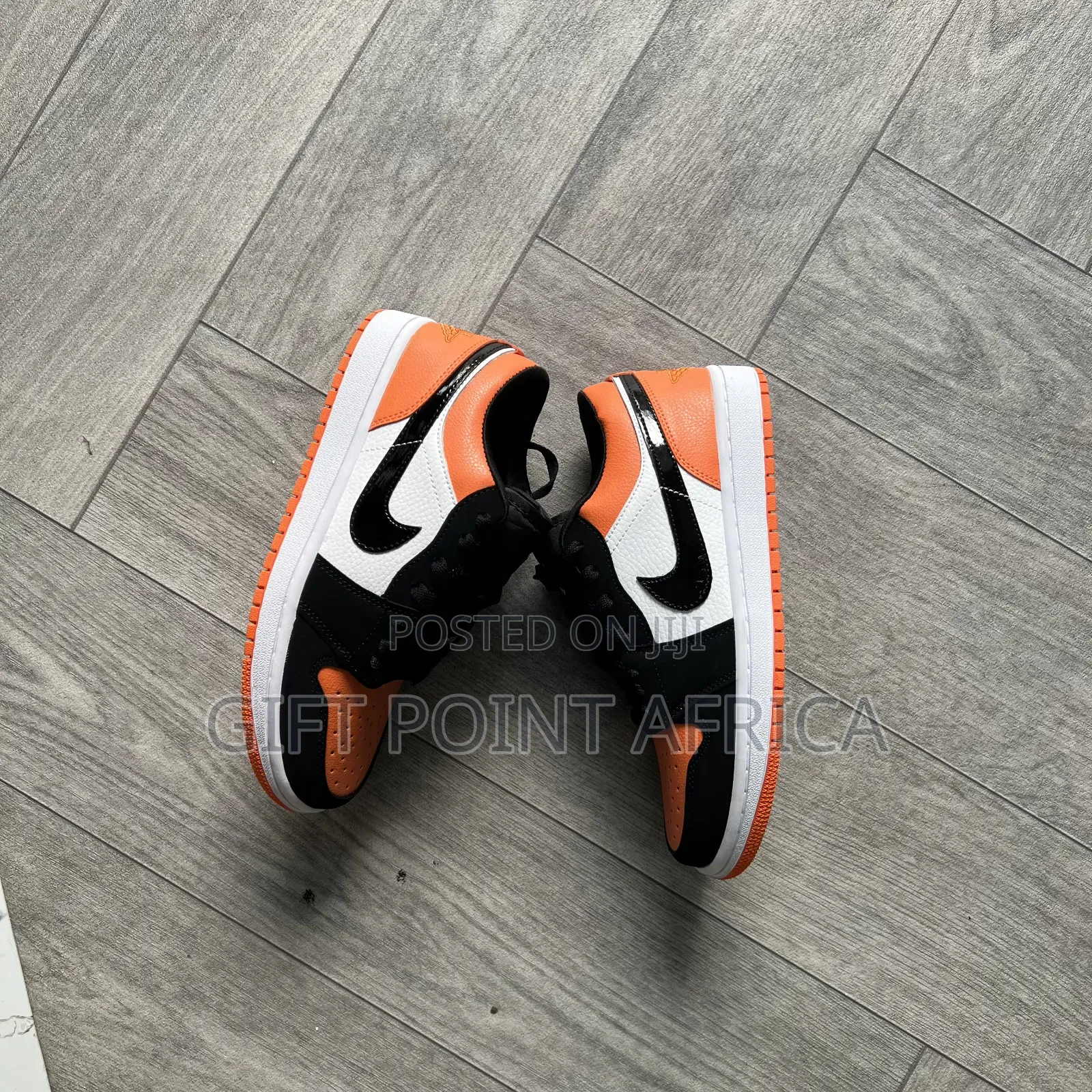 Air Jordan 1 Low ""Shattered Backboard" Sneakers
